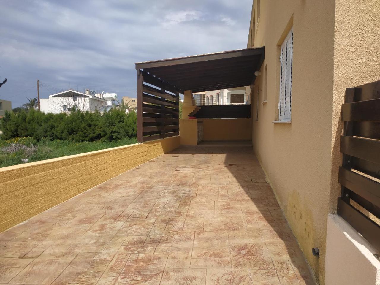 Kissos Apartment Paphos Exterior foto